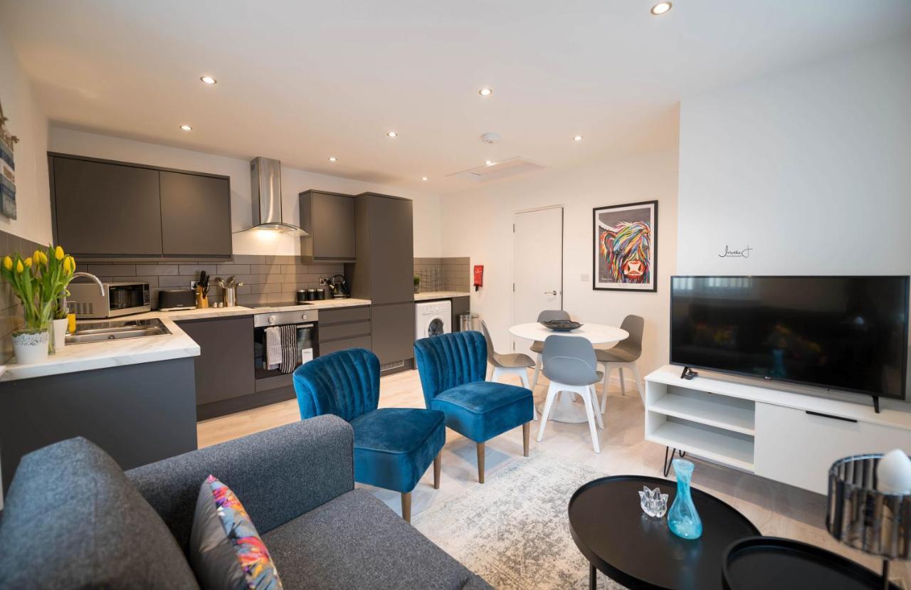 Charles Alexander Short Stay - Windmill House Apartments Литам Сент Аннс Екстериор снимка