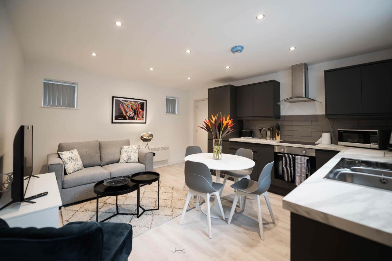 Charles Alexander Short Stay - Windmill House Apartments Литам Сент Аннс Екстериор снимка