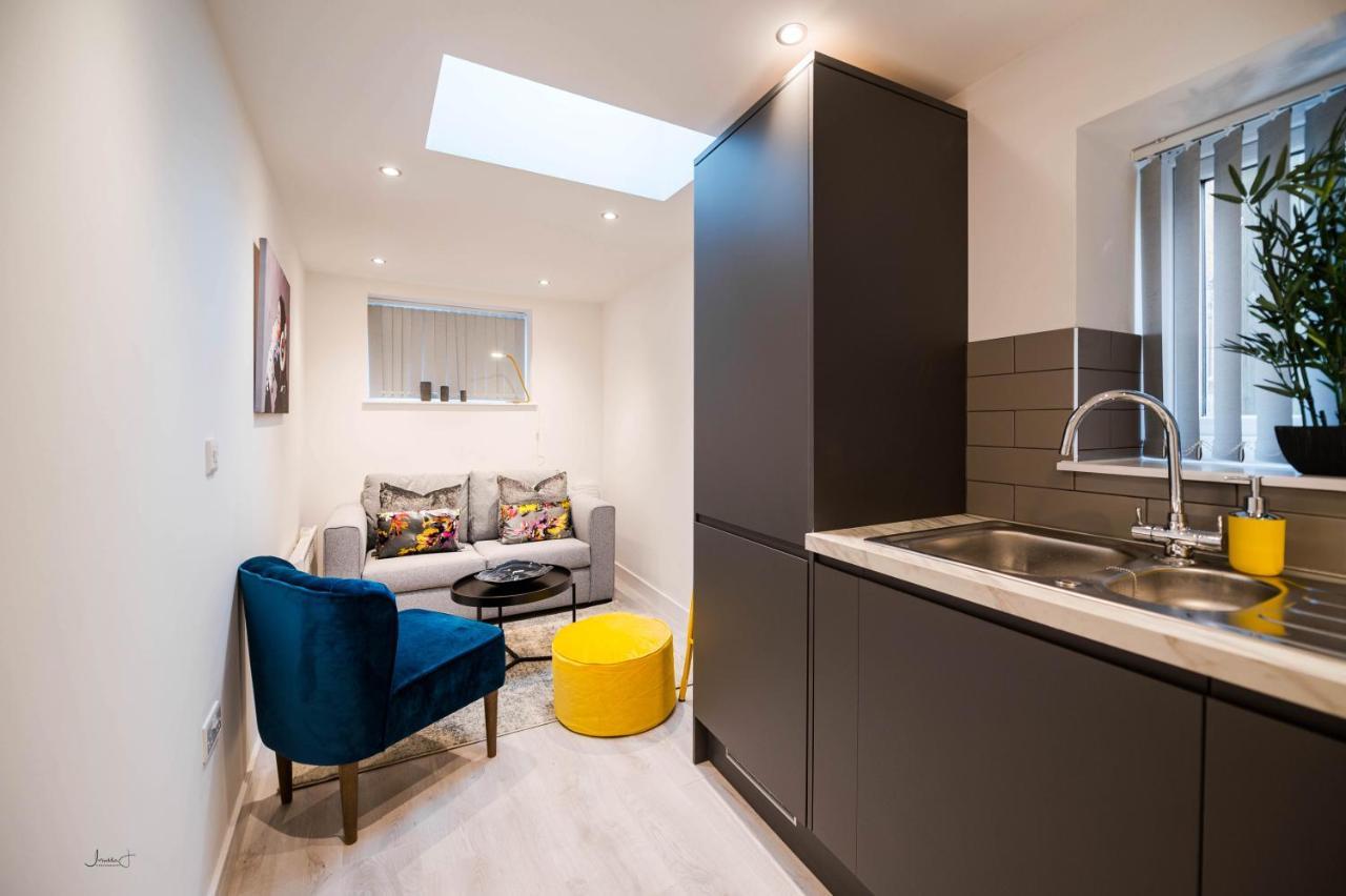 Charles Alexander Short Stay - Windmill House Apartments Литам Сент Аннс Екстериор снимка
