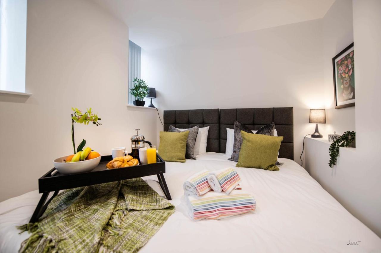 Charles Alexander Short Stay - Windmill House Apartments Литам Сент Аннс Екстериор снимка